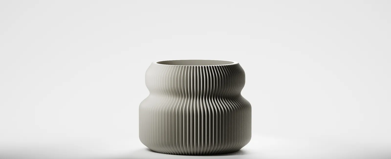 Elysian planter in Khaki, Balanced size, Flow design
