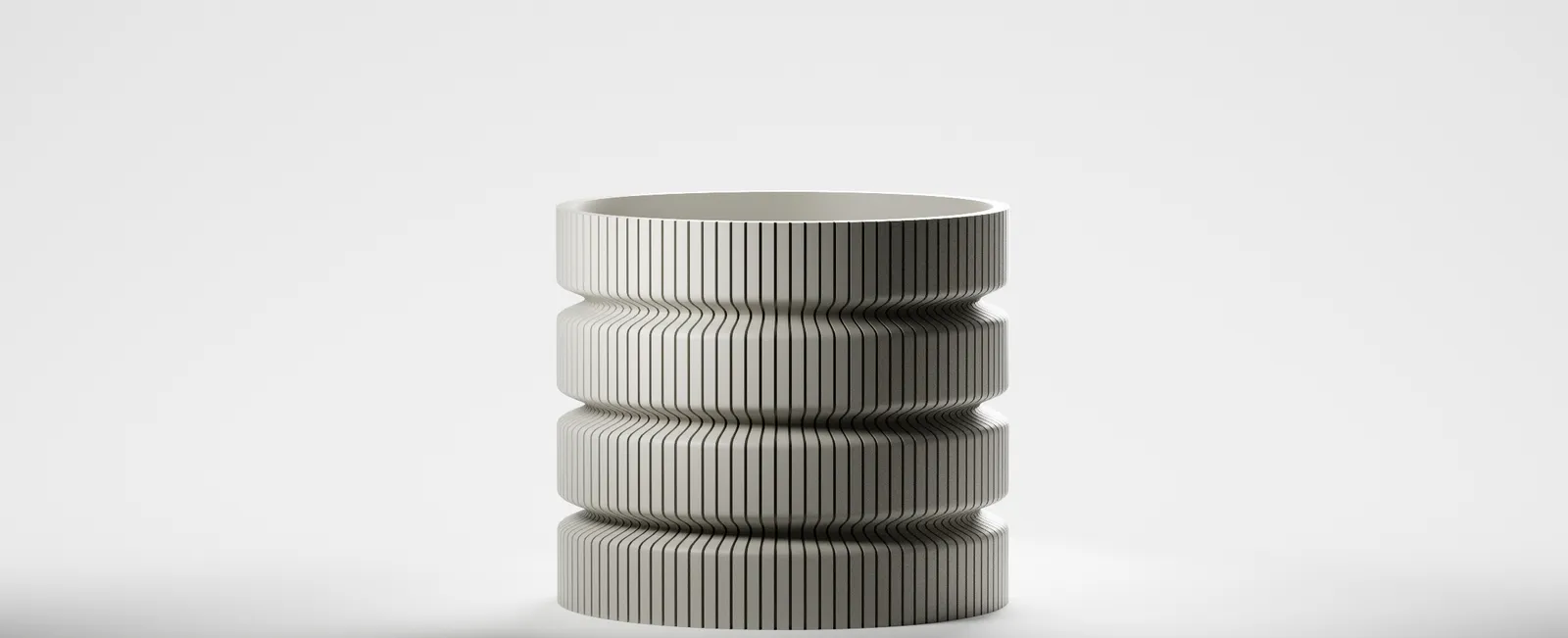 Ngaru planter in Khaki, Balanced size, Flow design