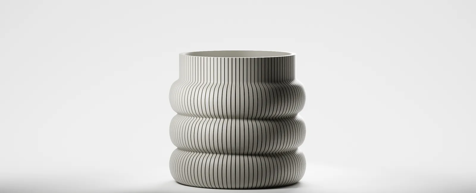 Torus planter in Khaki, Balanced size, Flow design